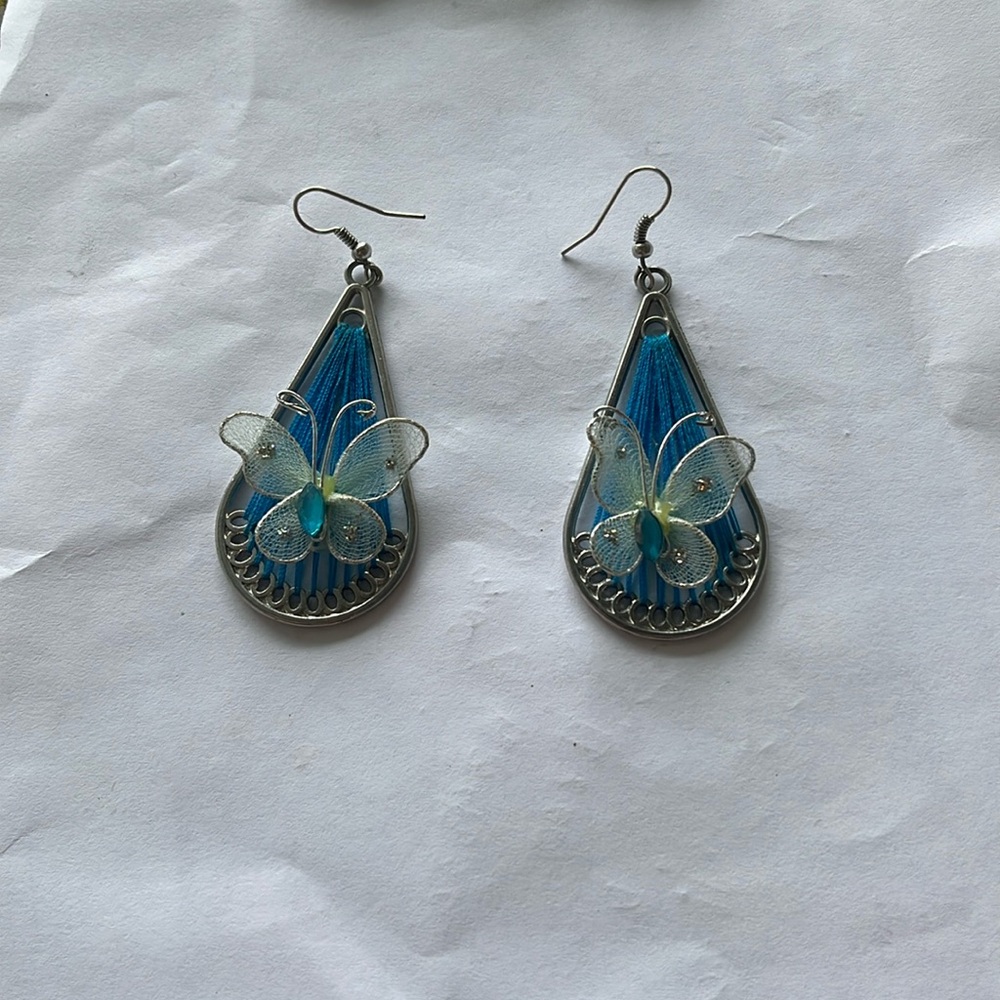 Beautiful Butterfly dangle earrings